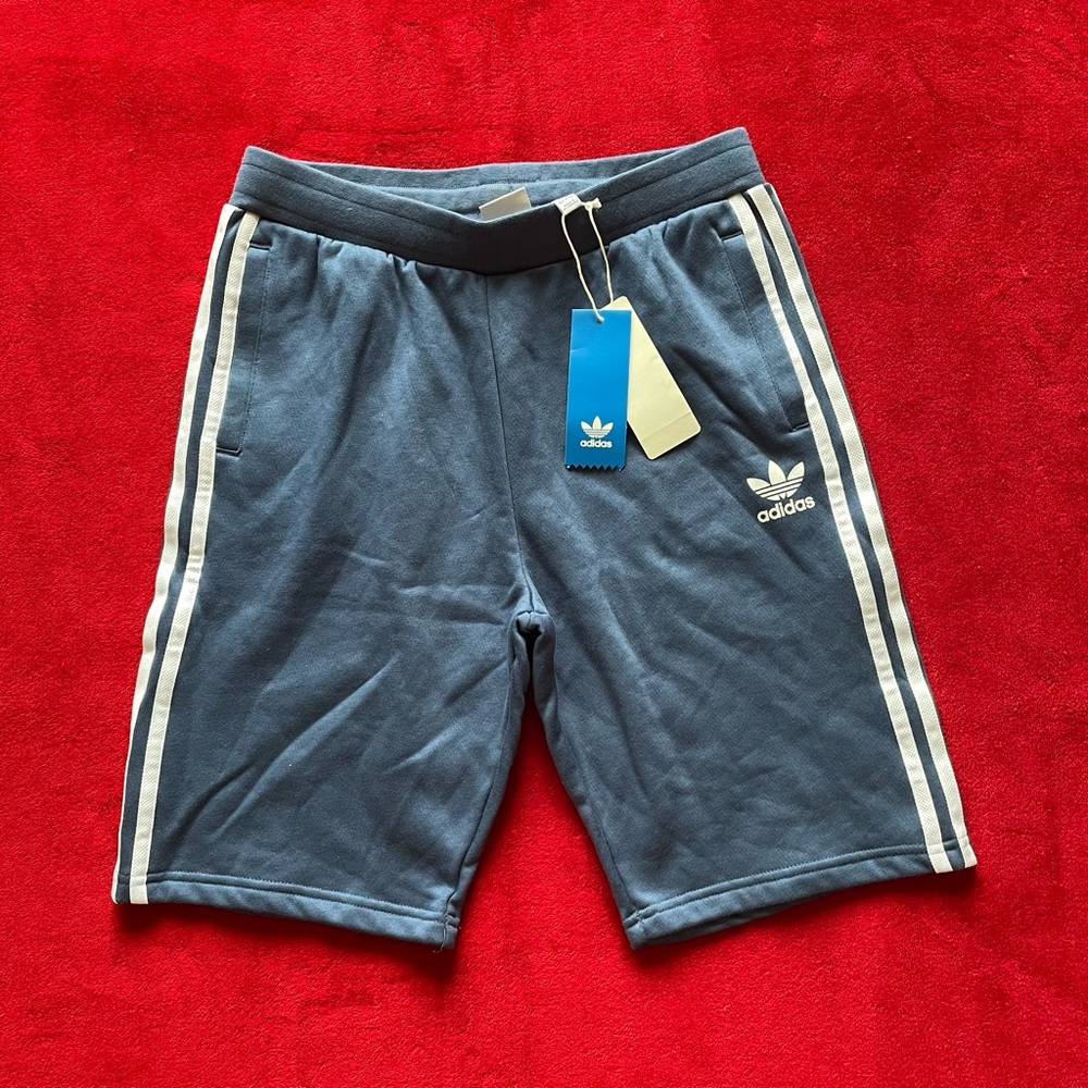 NWT Adidas Boy's Elastic Waist Side Pockets Blue Fleece Shorts Size: L